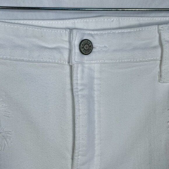 Chico’s So Slimming Girlfriend Slim Leg Ankle Jean Embroidered Floral White 10R - Picture 9 of 13